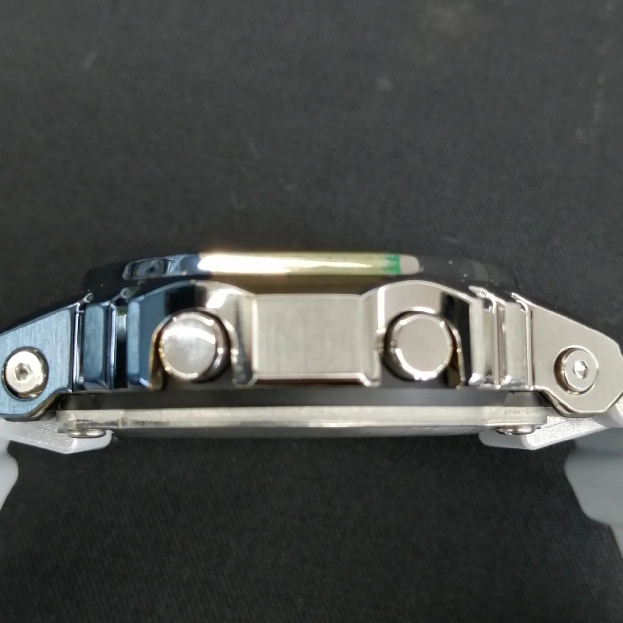 CASIO G-SHOCK GM-5600SS-1JR - Image 11