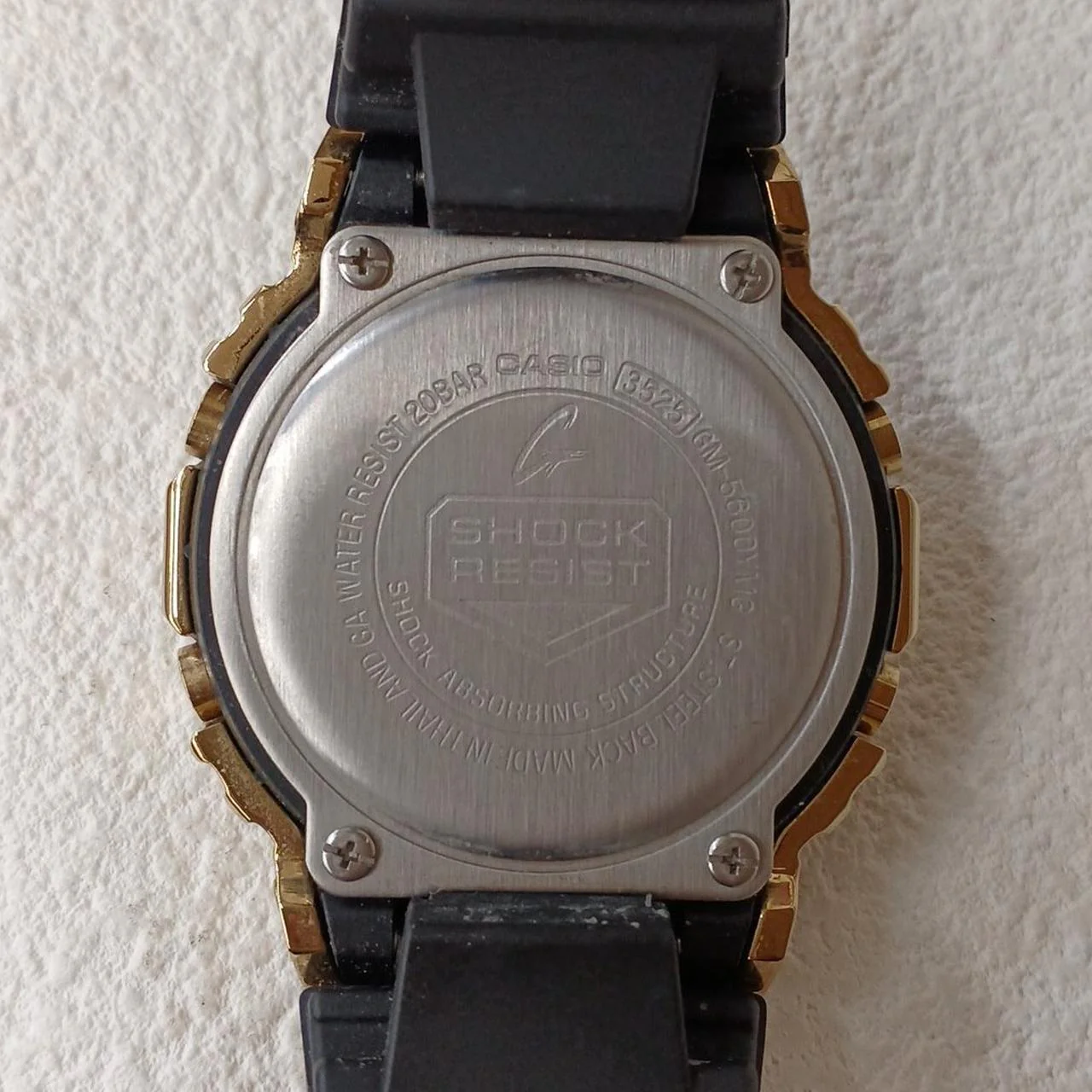 CASIO G-SHOCK GM-5600YMG Gold Quartz Condition B - Image 3