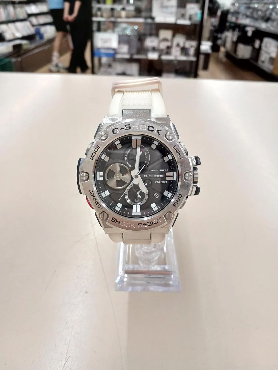 CASIO G-SHOCK GST-B100