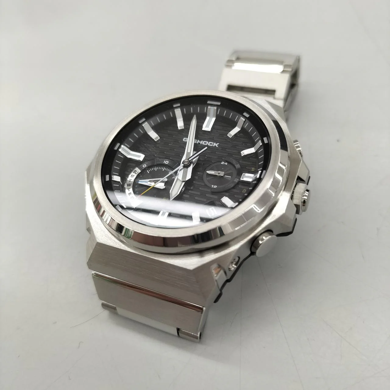 CASIO G-SHOCK GST-B1000 - Image 3