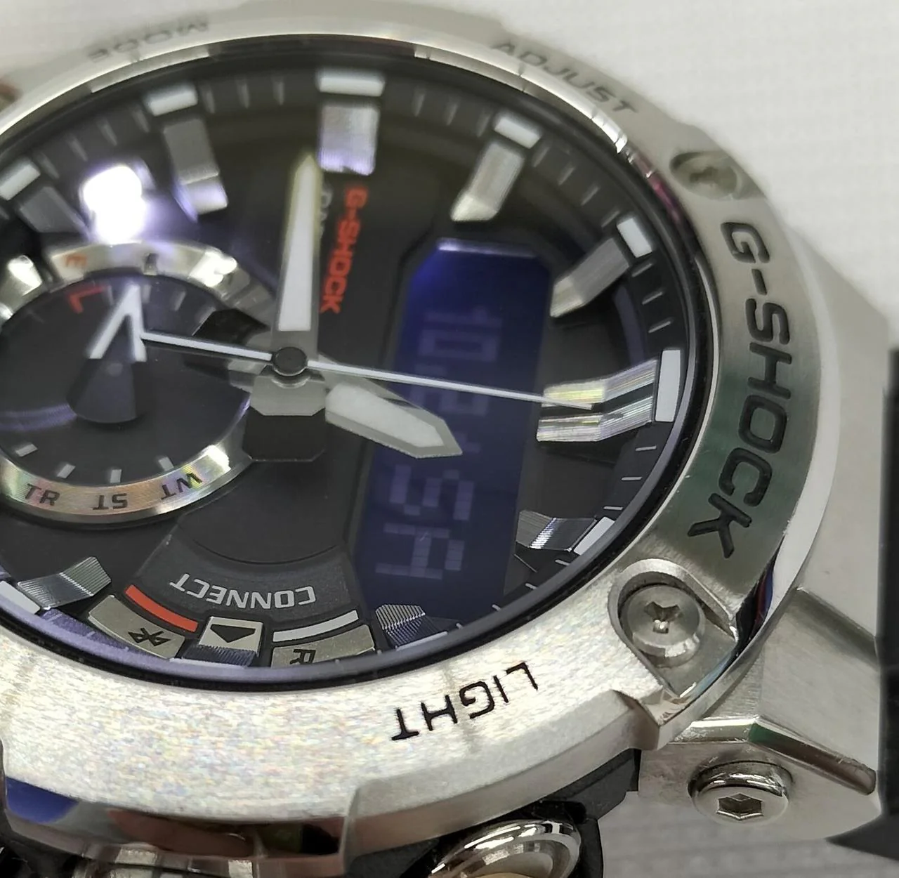 CASIO G-SHOCK GST-B200 - Image 10
