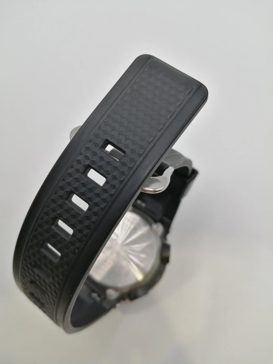 CASIO G-SHOCK GST-B200 - Image 11