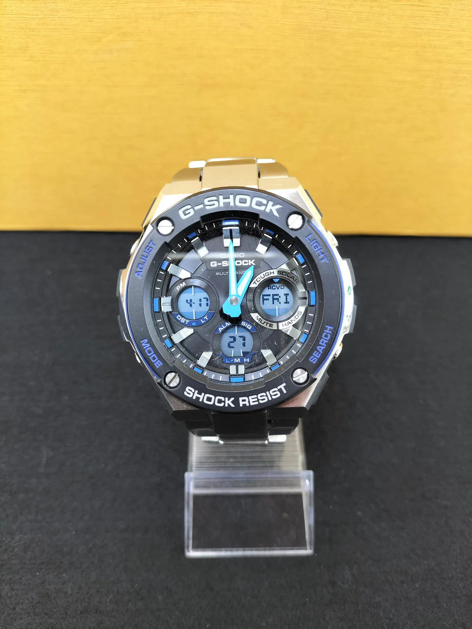 CASIO G-SHOCK GST-W100D-1A2JF