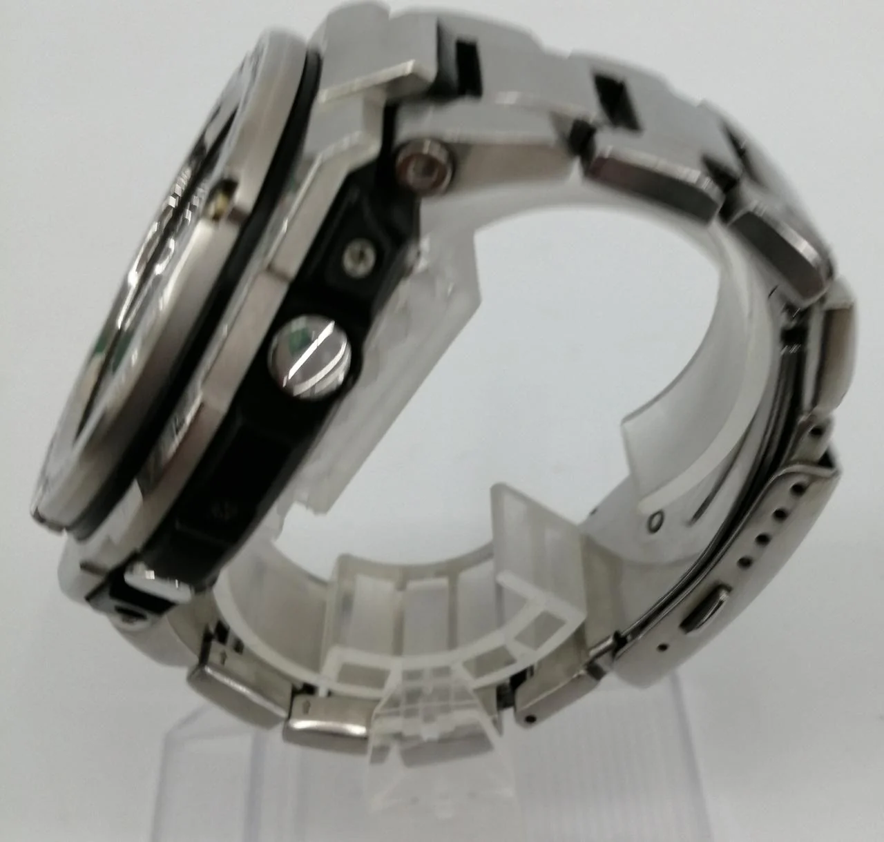 CASIO G-SHOCK GST-W1100 - Image 2