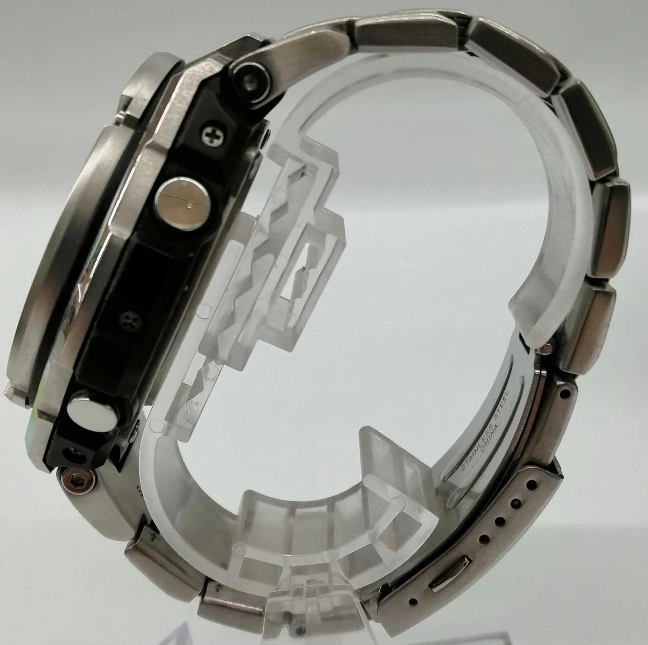 CASIO G-SHOCK GST-W1100 - Image 3