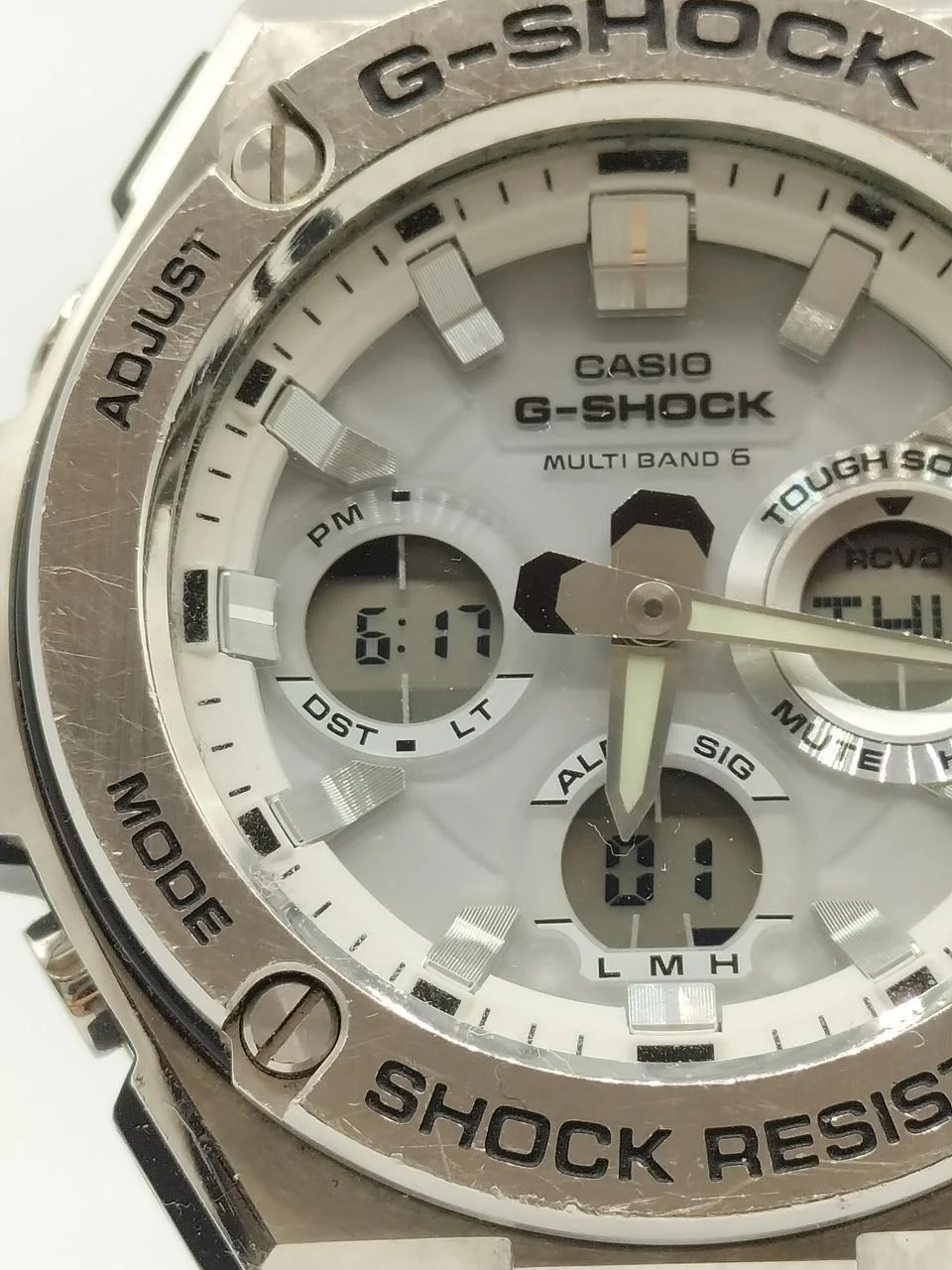 CASIO G-SHOCK GST-W110D-7AJF - Image 4