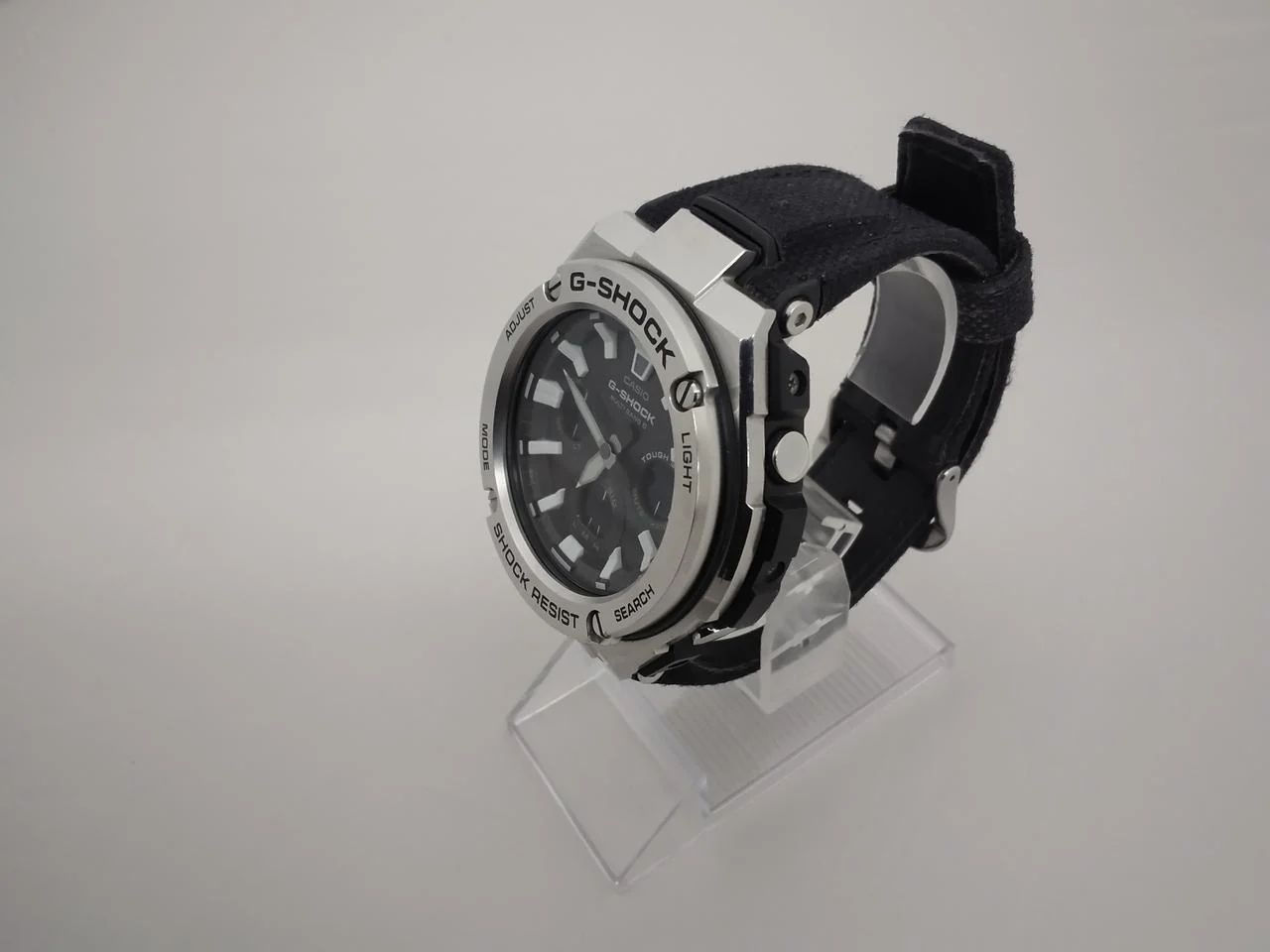CASIO G-SHOCK GST-W130C - Image 2