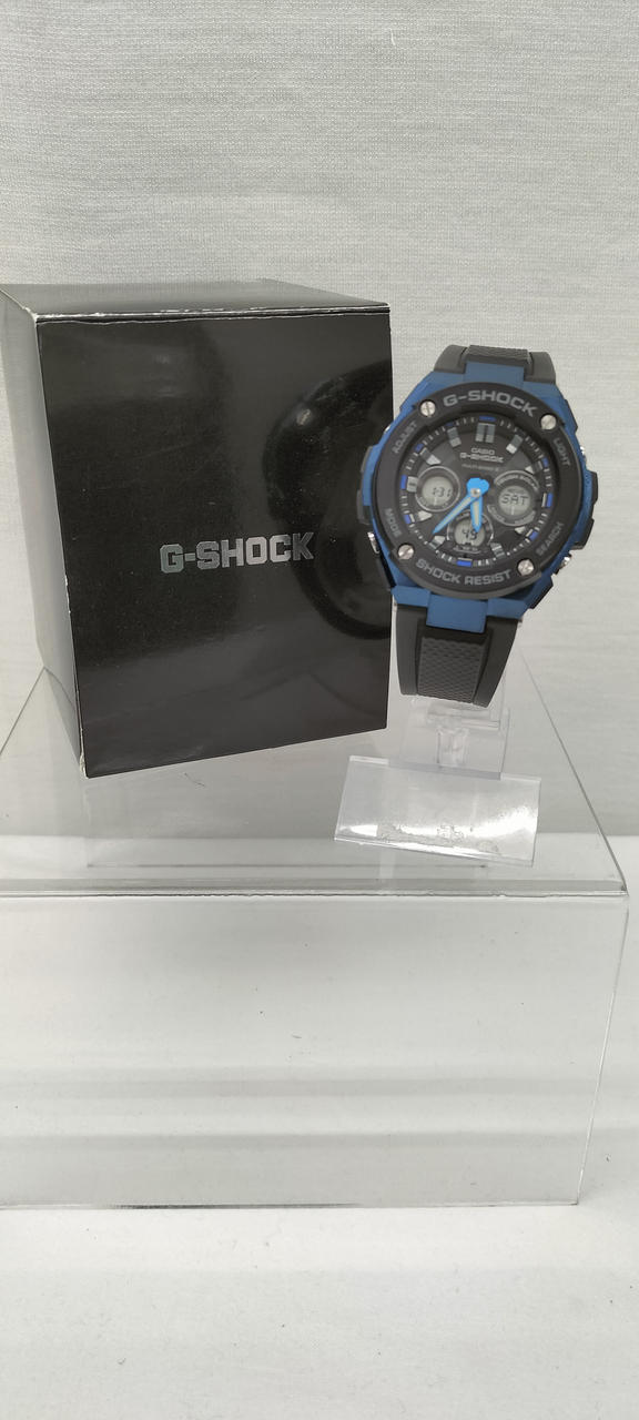 CASIO G-SHOCK GST-W300G
