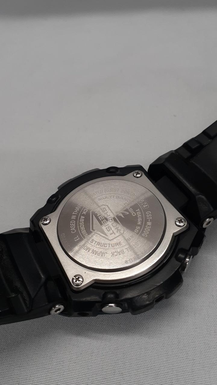 CASIO G-SHOCK GST-W300G - Image 2