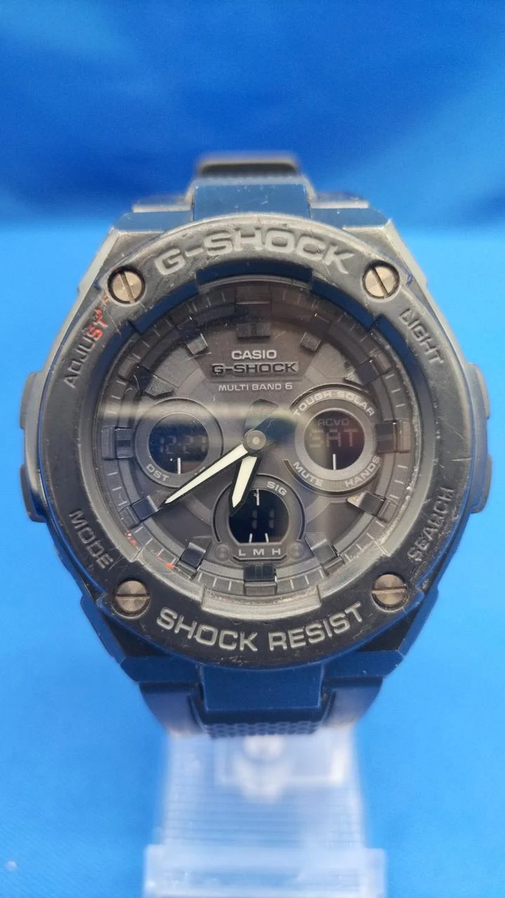 CASIO G-SHOCK GST-W300G