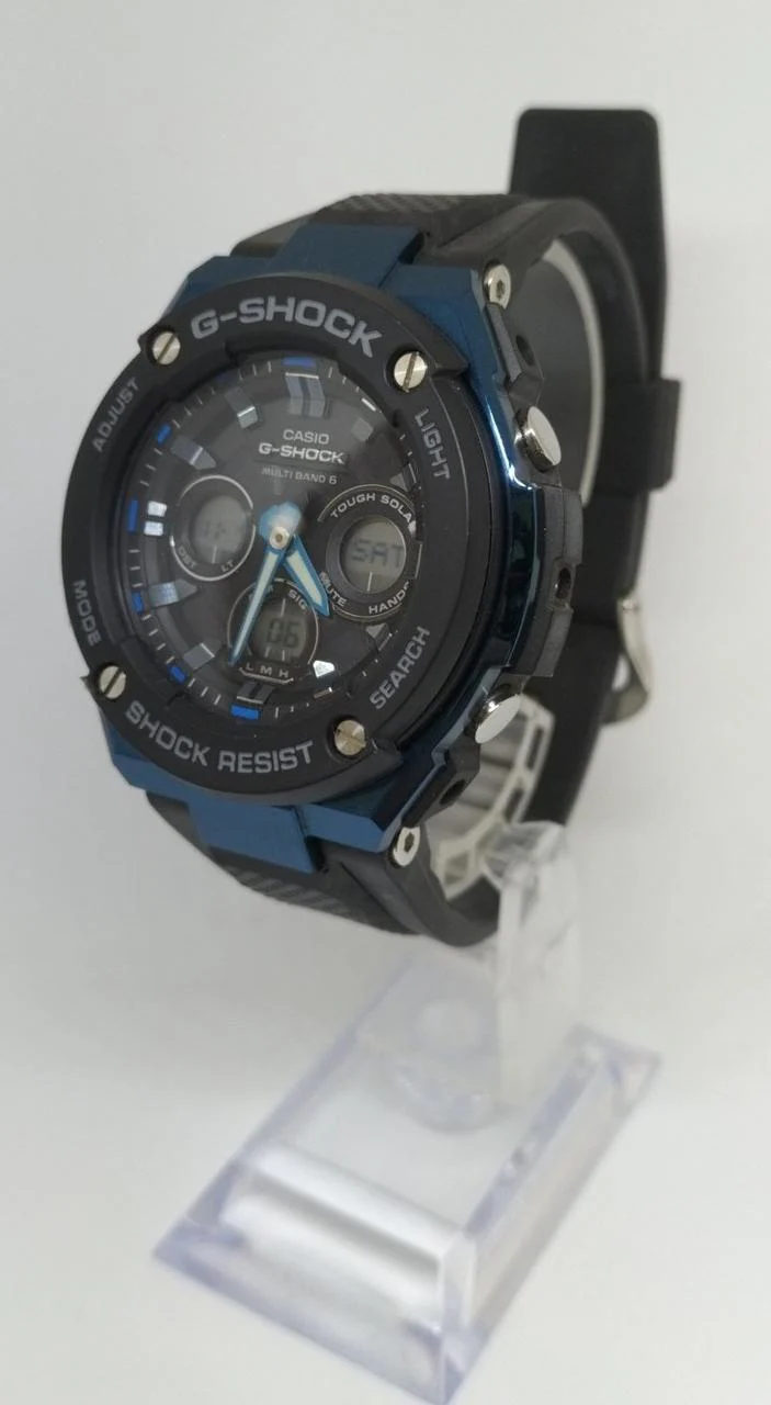 CASIO G-SHOCK GST-W300G