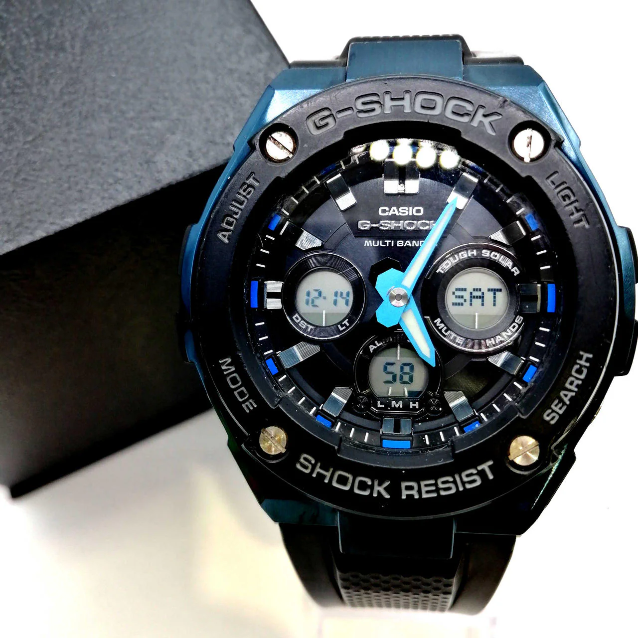 CASIO G-SHOCK GST-W300G