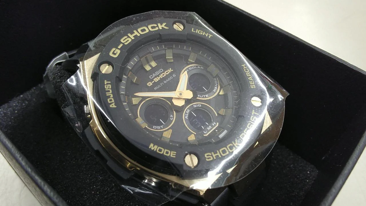 CASIO G-SHOCK GST-W300G-1A9JF - Image 2
