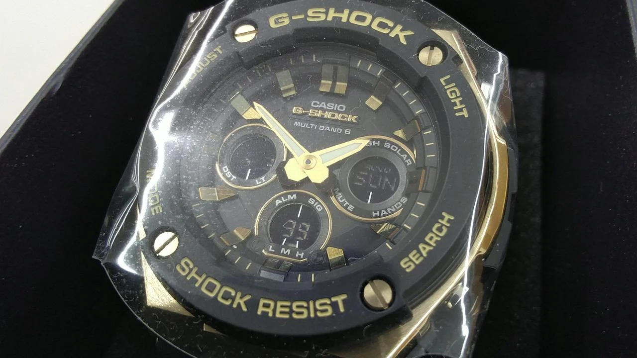 CASIO G-SHOCK GST-W300G-1A9JF - Image 3