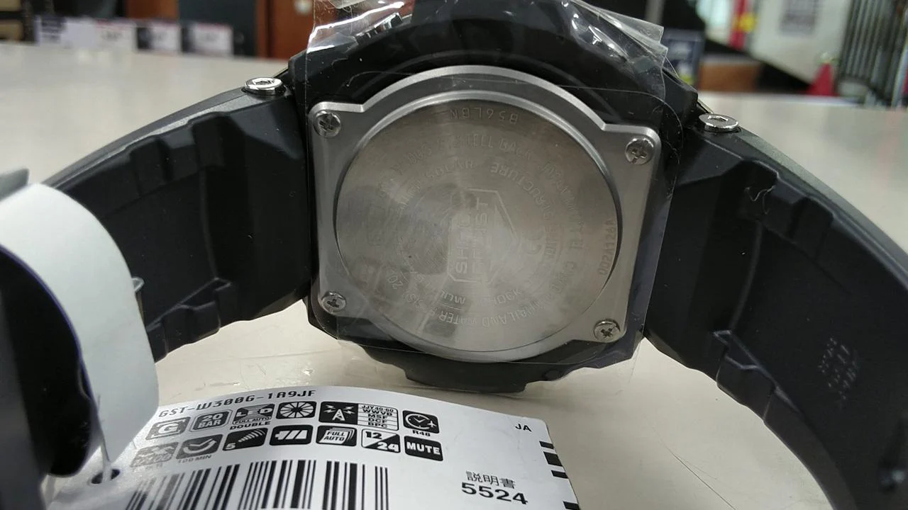 CASIO G-SHOCK GST-W300G-1A9JF - Image 5