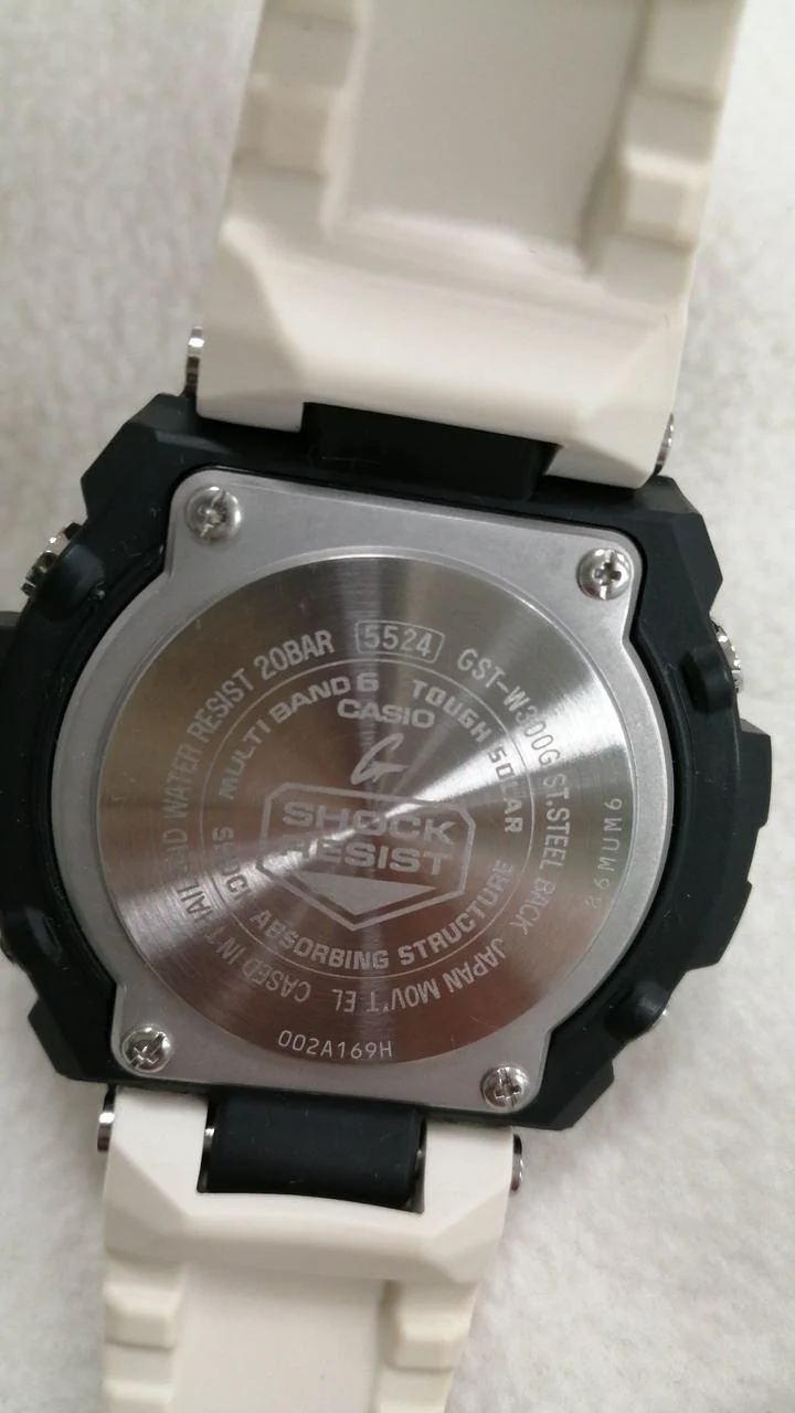 CASIO G-SHOCK GST-W300G - Image 3
