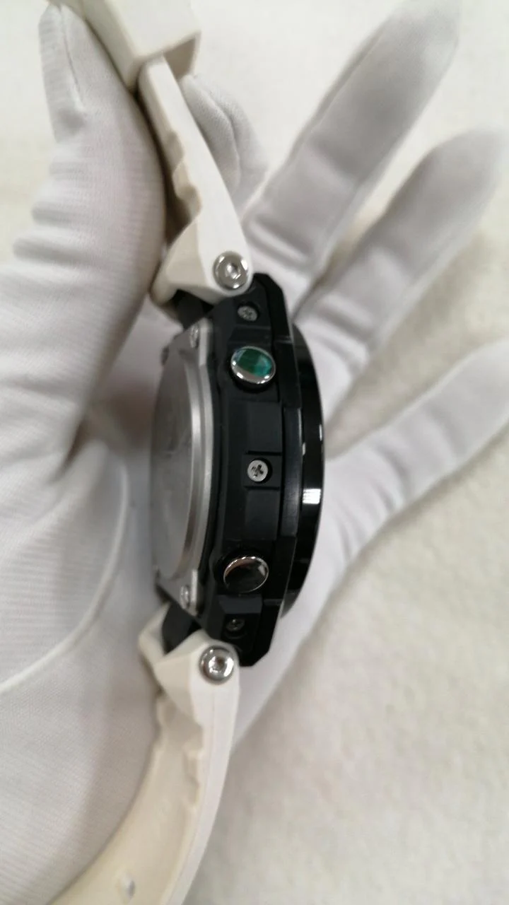 CASIO G-SHOCK GST-W300G - Image 4