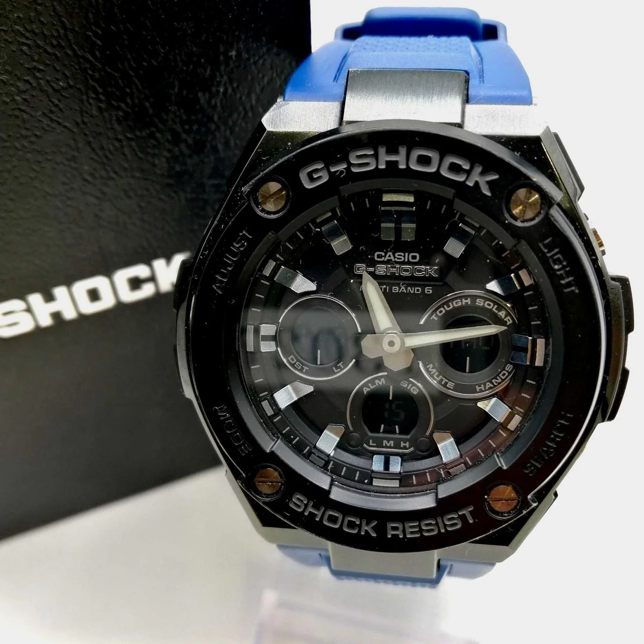 CASIO G-SHOCK GST-W300G blue band