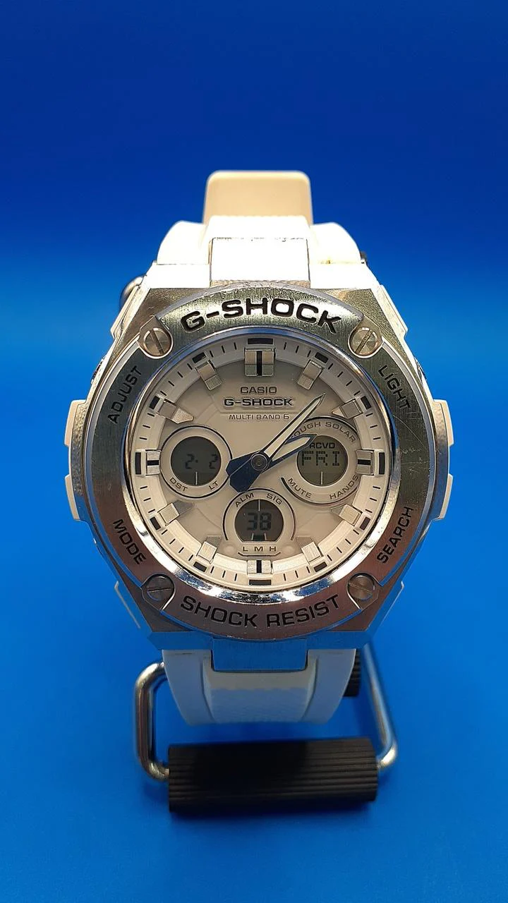 CASIO G-SHOCK GST-W310