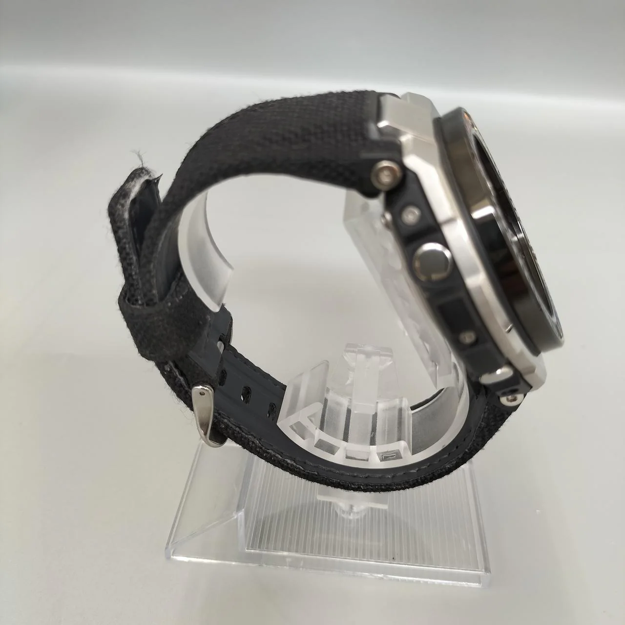 CASIO G-SHOCK GST-W330AC - Image 10