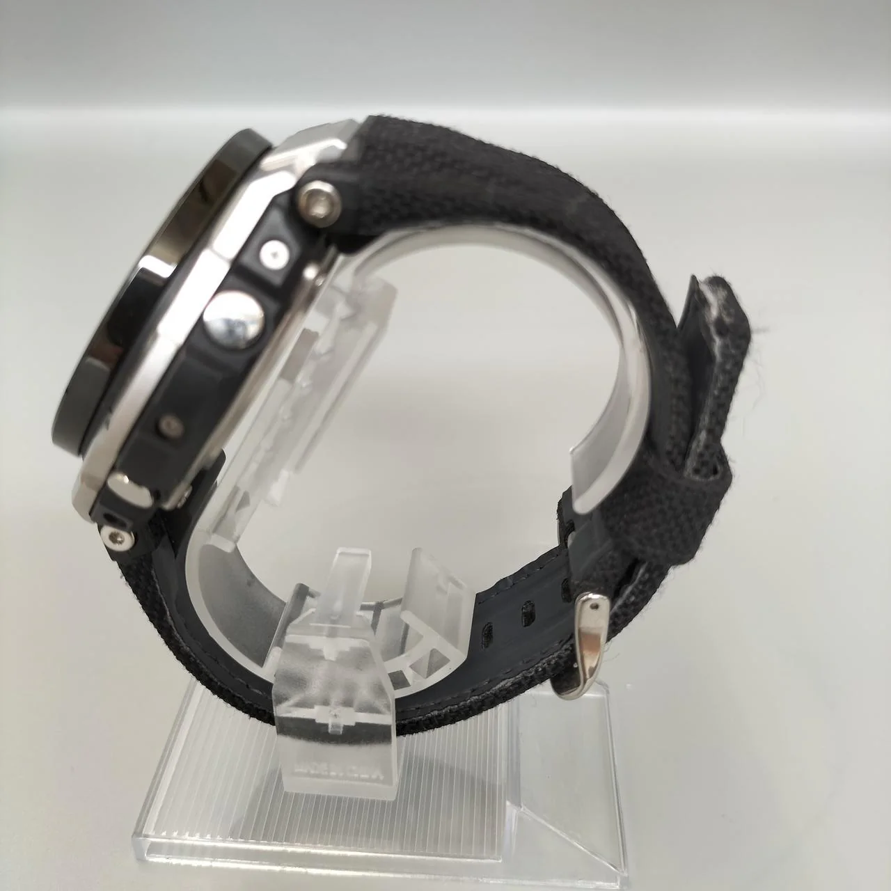 CASIO G-SHOCK GST-W330AC - Image 11