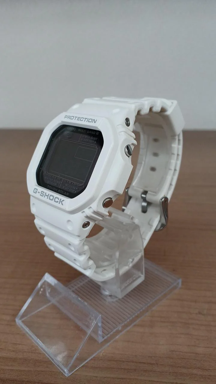 CASIO G-SHOCK GW-M5610MD White Solar Radio Wave Condition B - Image 6