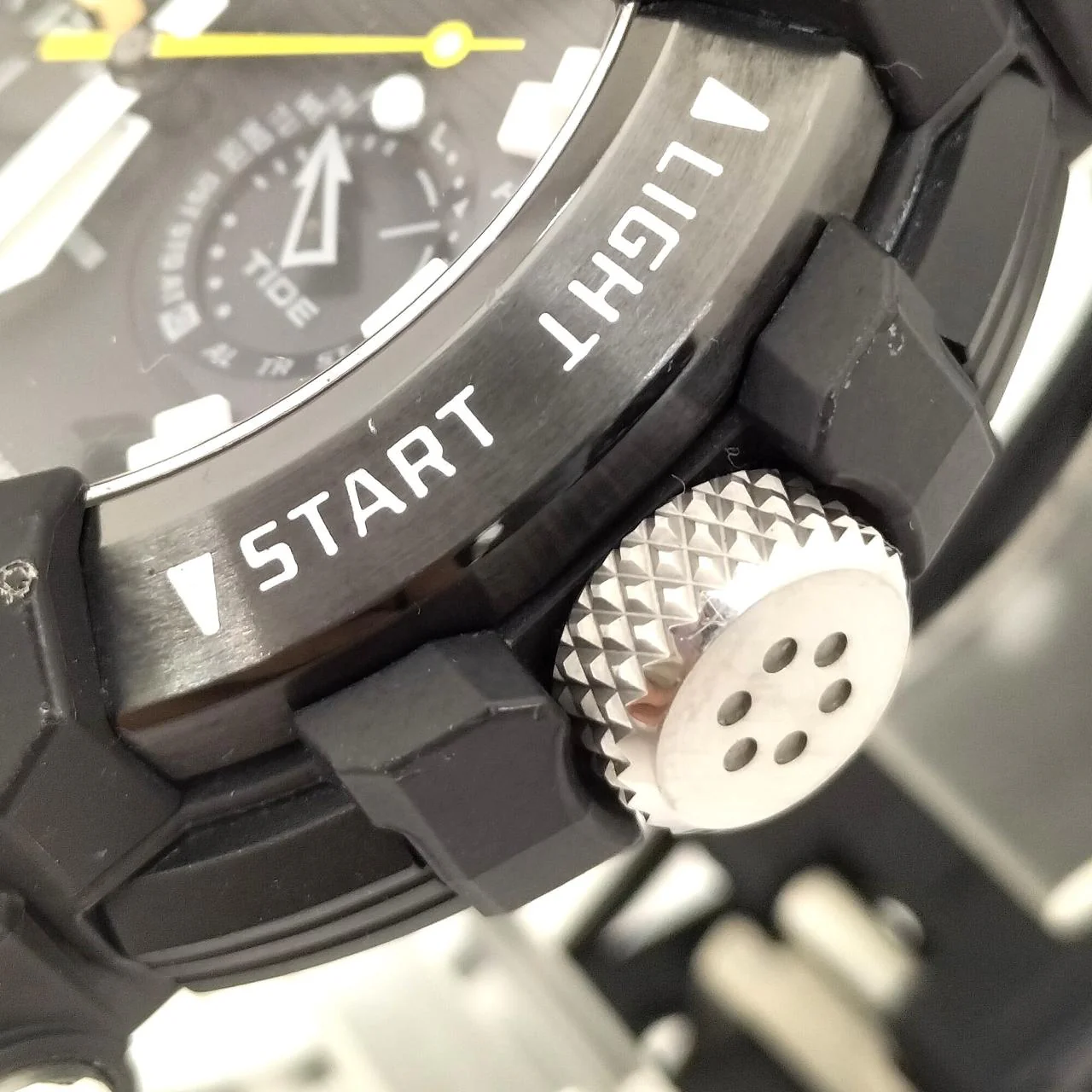 CASIO G-SHOCK GWF-A1000C-1AJF - Image 3