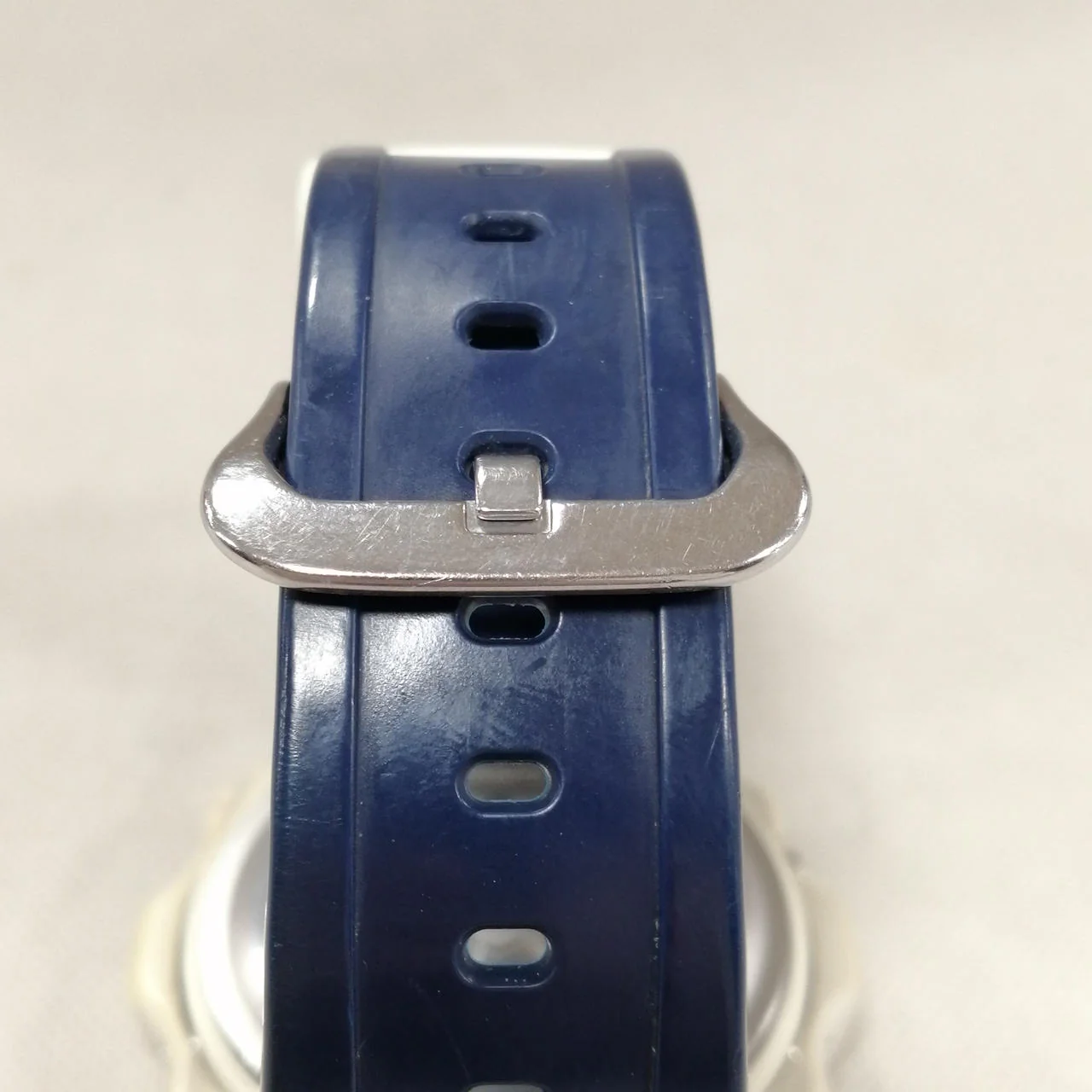 CASIO G-SHOCK GWX-5700SS White x Navy, with yellowing - Image 8