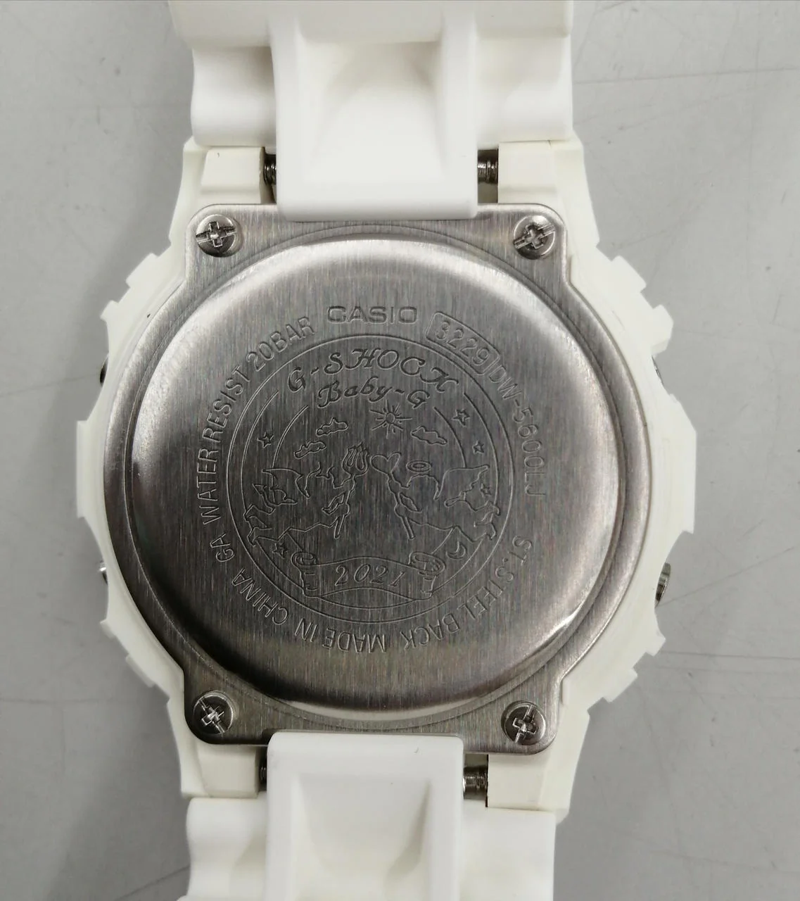 CASIO G-SHOCK LOV-21B-7DR - Image 11
