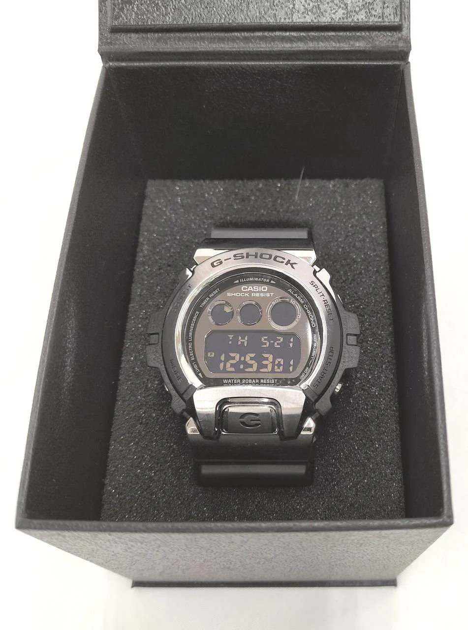 CASIO G-SHOCK Metal Face GM-6900