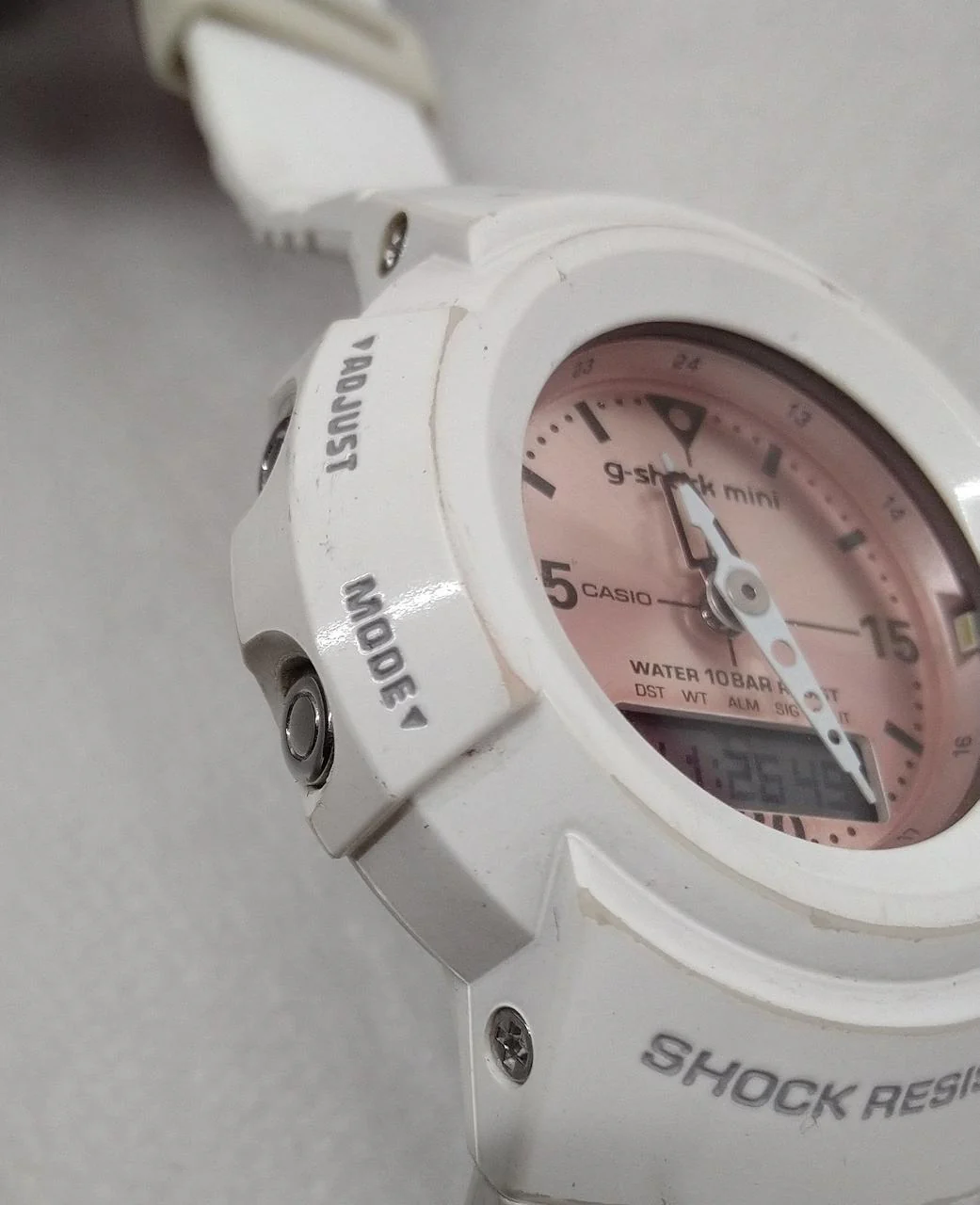 CASIO G-SHOCK MINI Quartz GMW-50 - Image 12