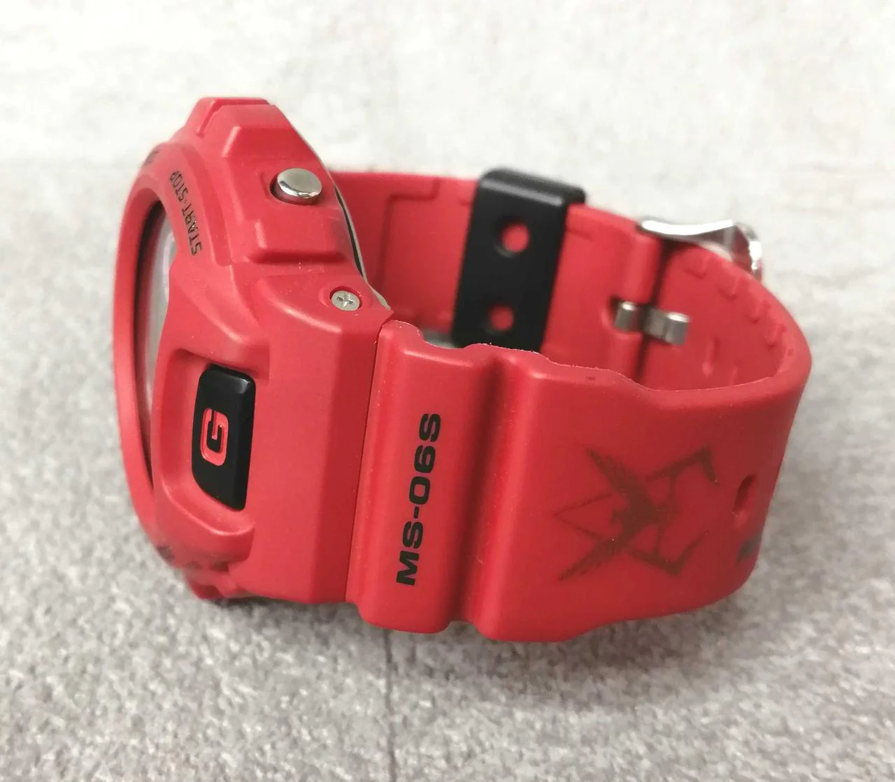 CASIO G-SHOCK Mobile Suit Gundam MS-06S Char's Zaku II - Image 13