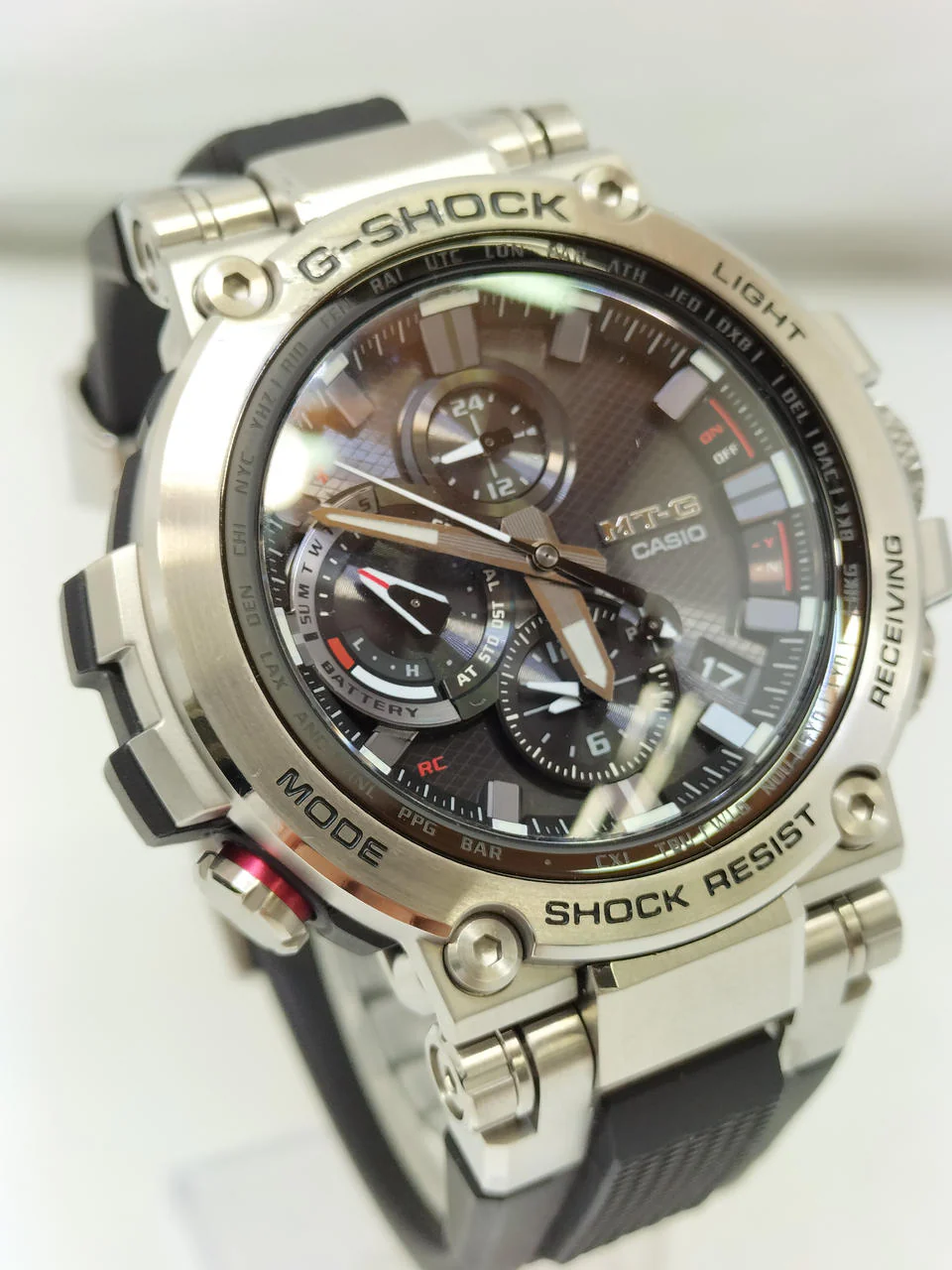 CASIO G-SHOCK MTG-B1000 - Image 3