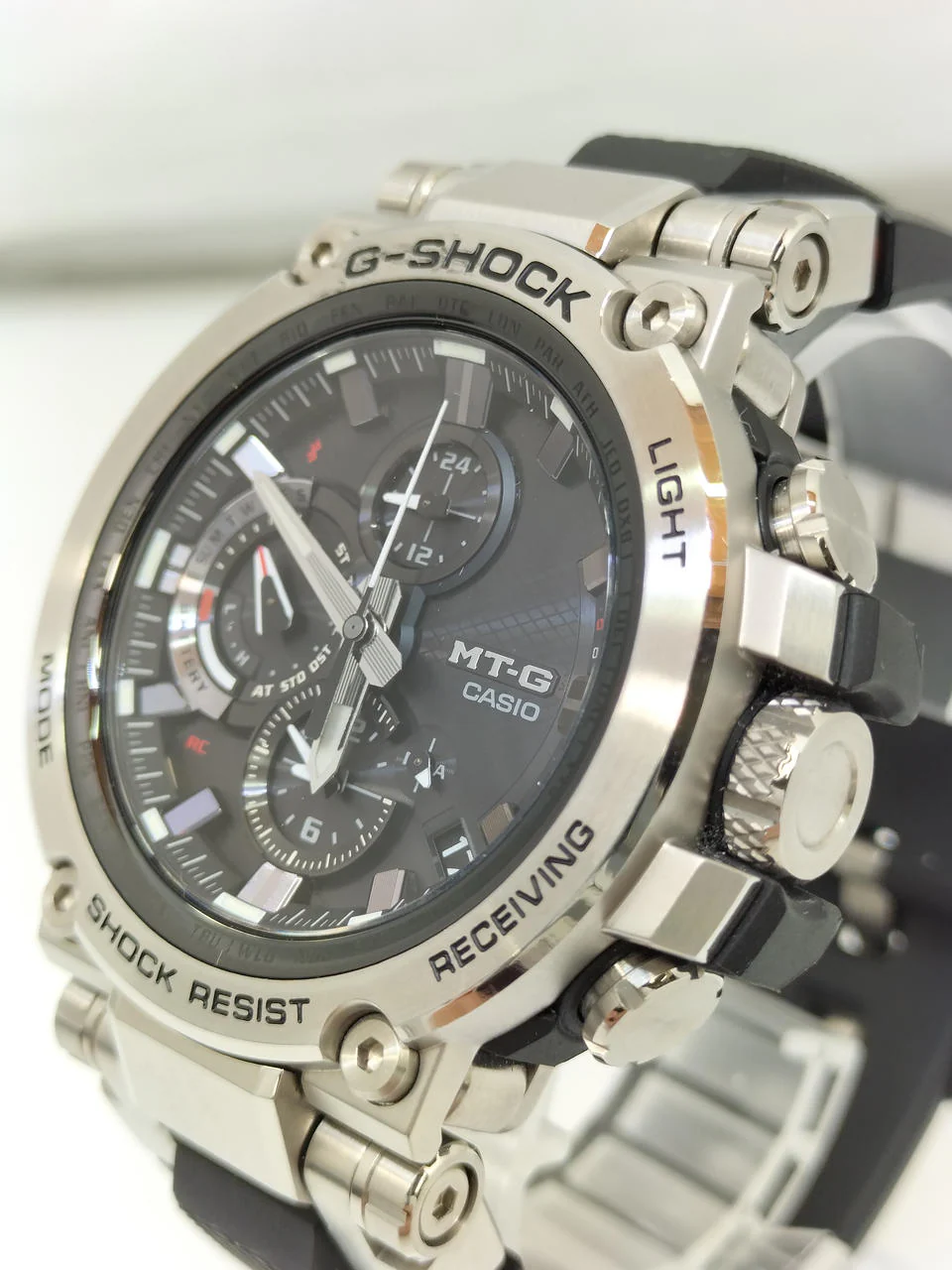 CASIO G-SHOCK MTG-B1000 - Image 4