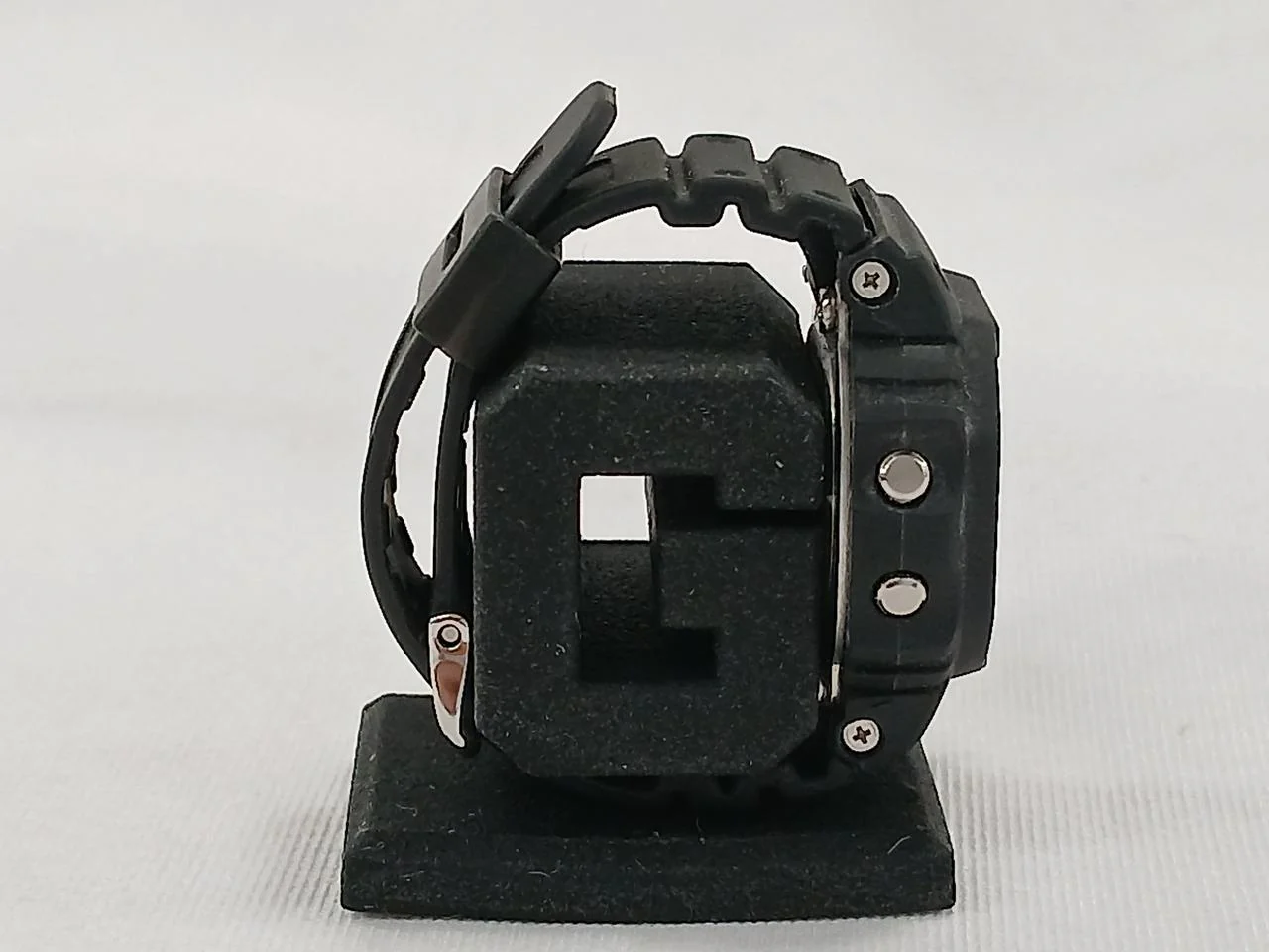 CASIO G-SHOCK NANO DWN-5600-1JR - Image 4