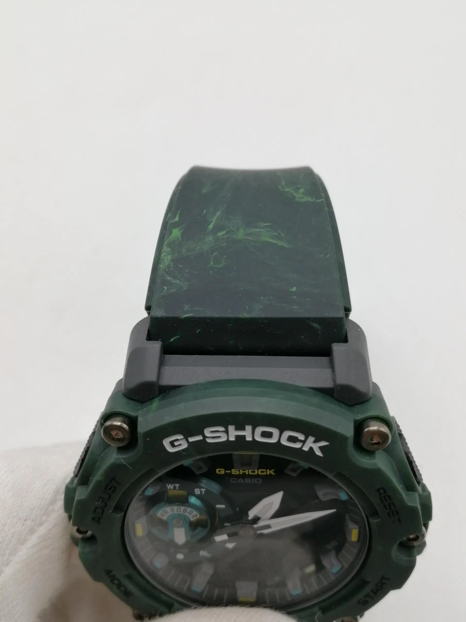 CASIO G-SHOCK Quartz Analog Watch GA-2200MFR - Image 8