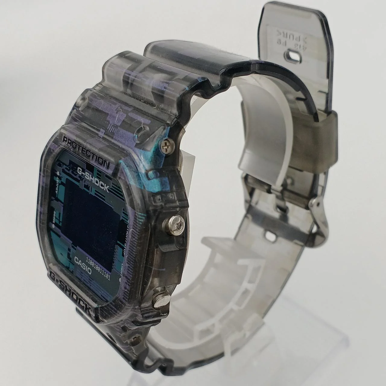 CASIO G-SHOCK Quartz Digital DW-5600NN - Image 2