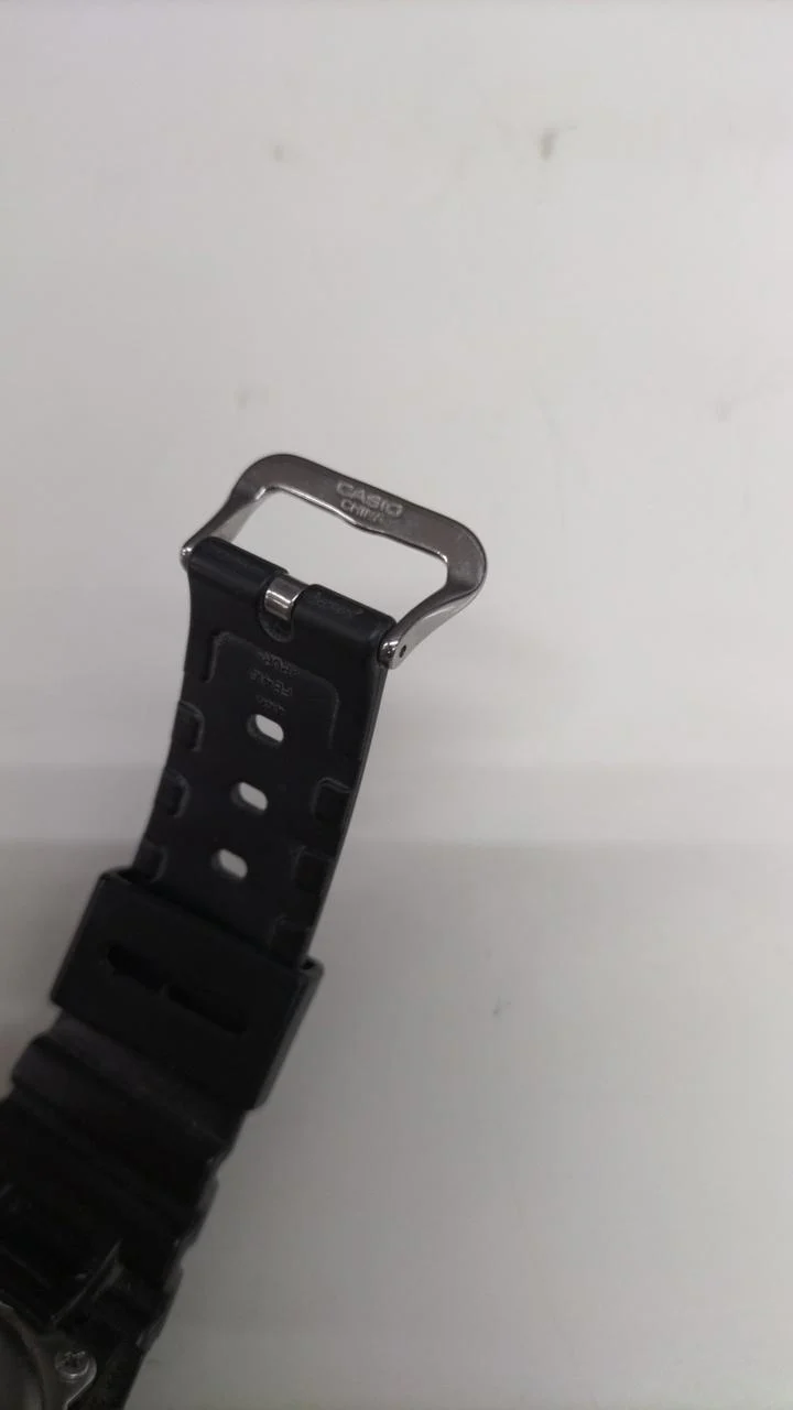 CASIO G-SHOCK Quartz DW-5750E with signs of use - Image 6