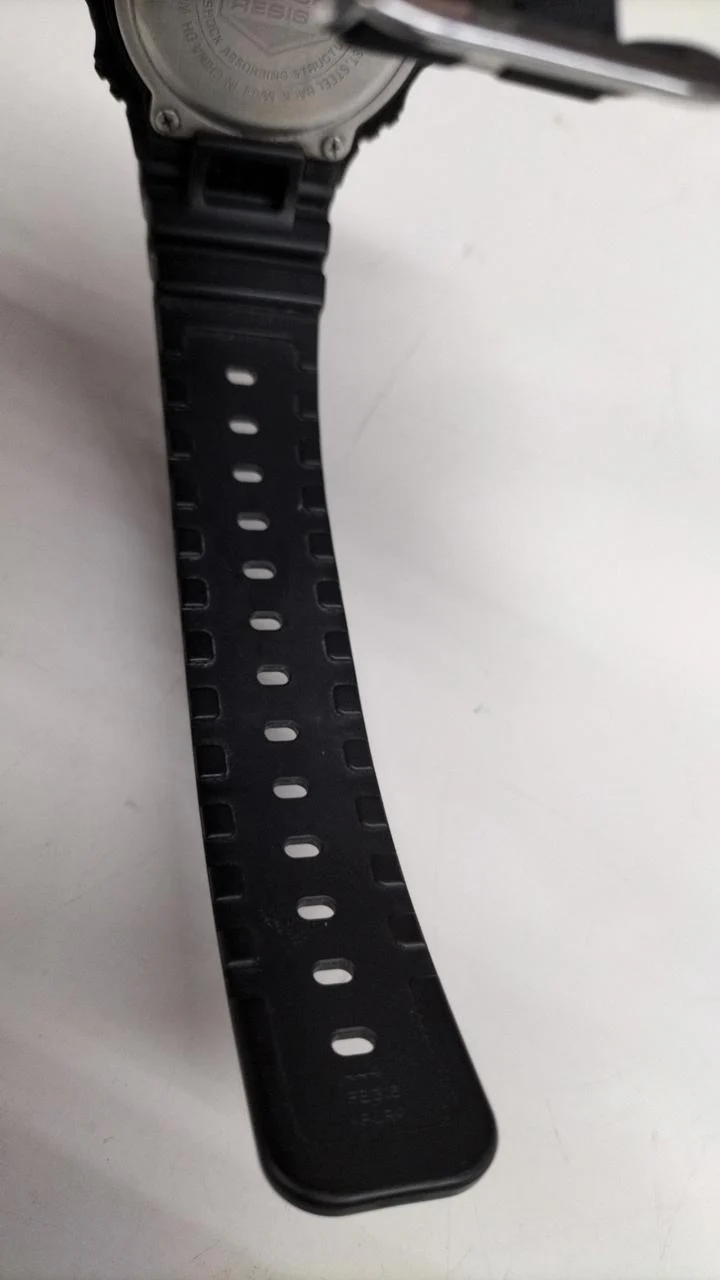 CASIO G-SHOCK Quartz DW-5750E with signs of use - Image 7