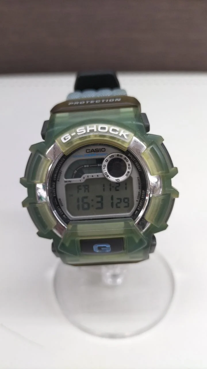 CASIO G-SHOCK Quartz DW-9500