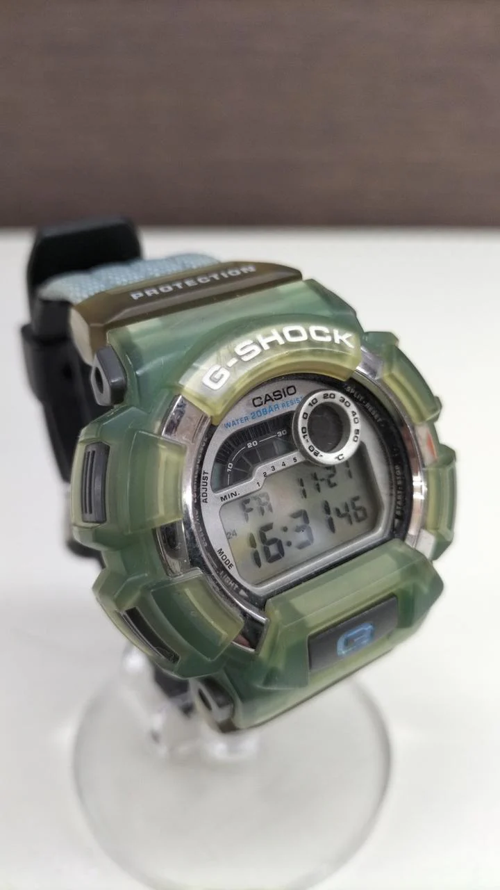 CASIO G-SHOCK Quartz DW-9500 - Image 5