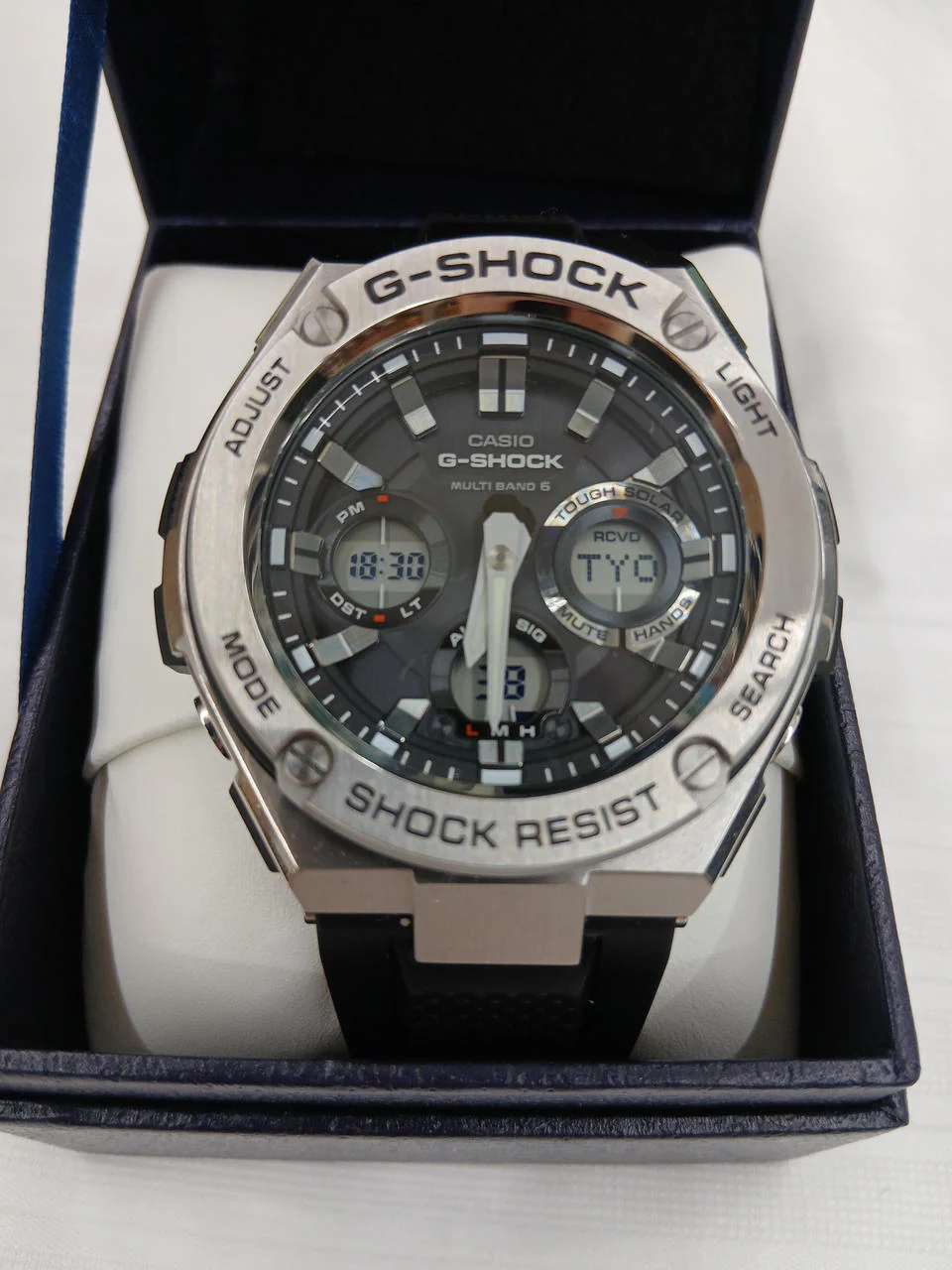 CASIO G-SHOCK Radio-Controlled Solar GST-W100 - Image 2