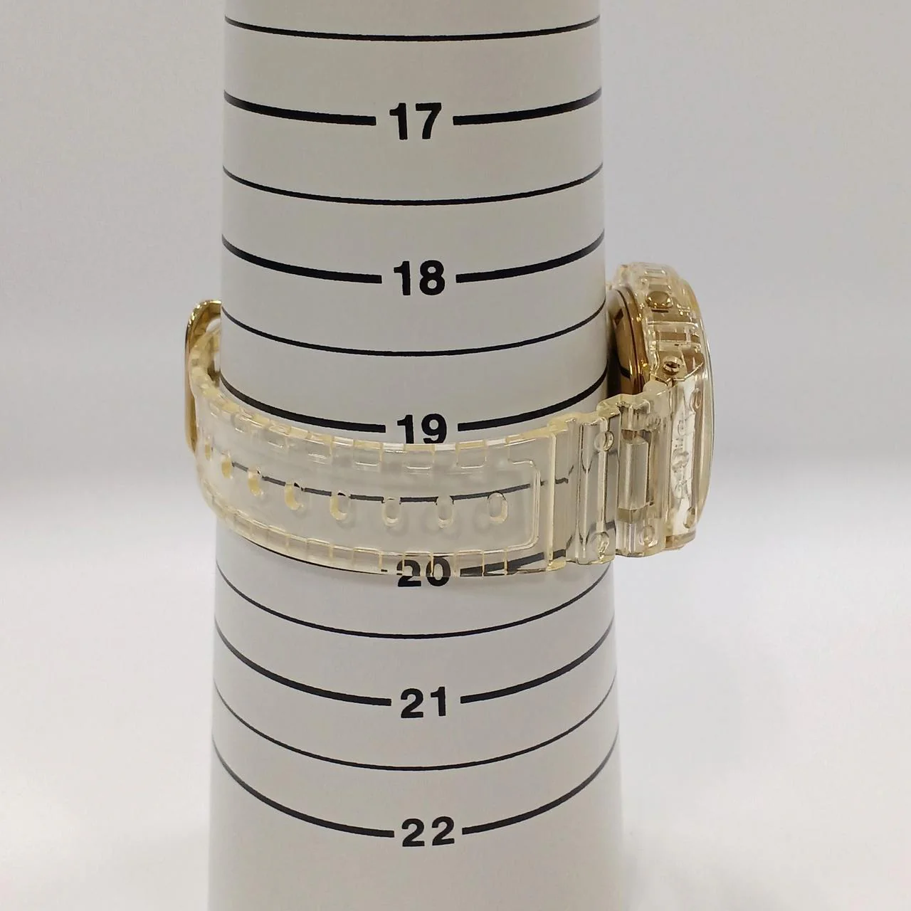 CASIO G-SHOCK Skeleton Gold DW-5735E - Image 9