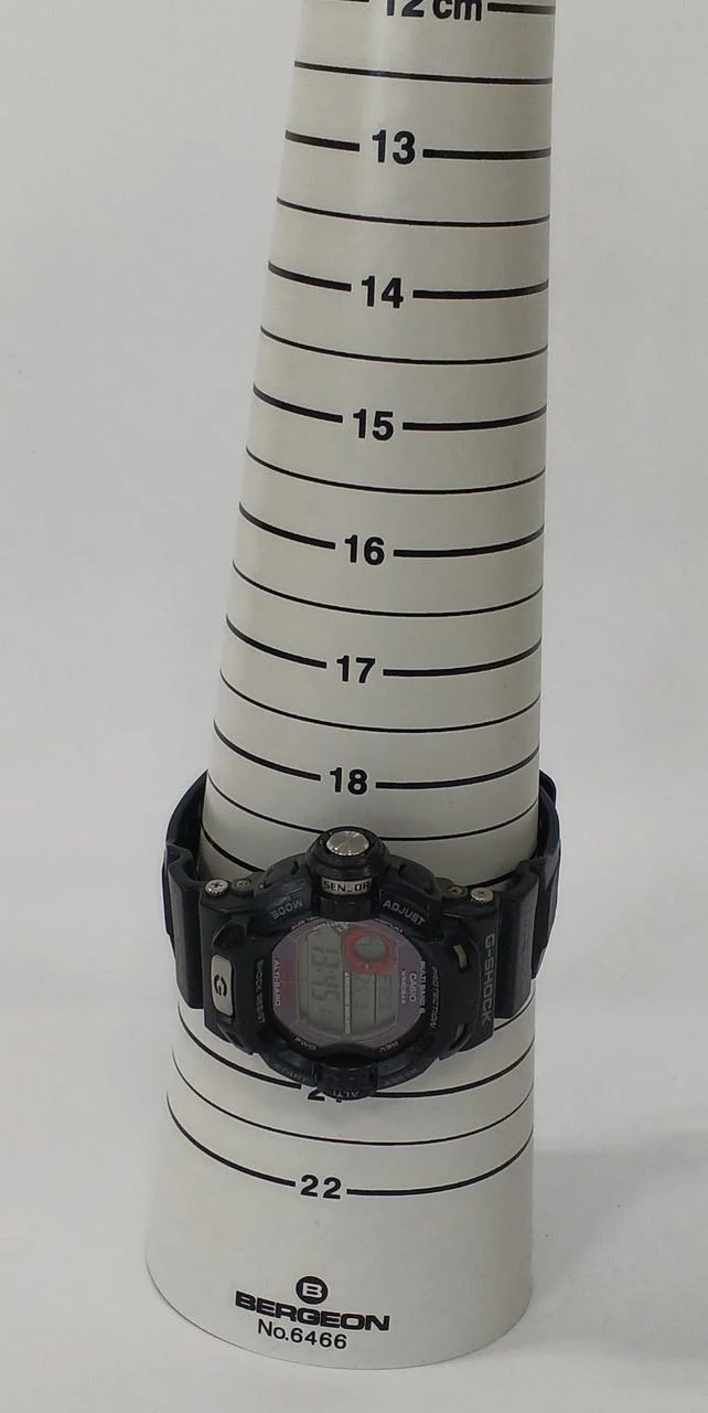 CASIO G-SHOCK Solar Radio Watch GW9200J - Image 5