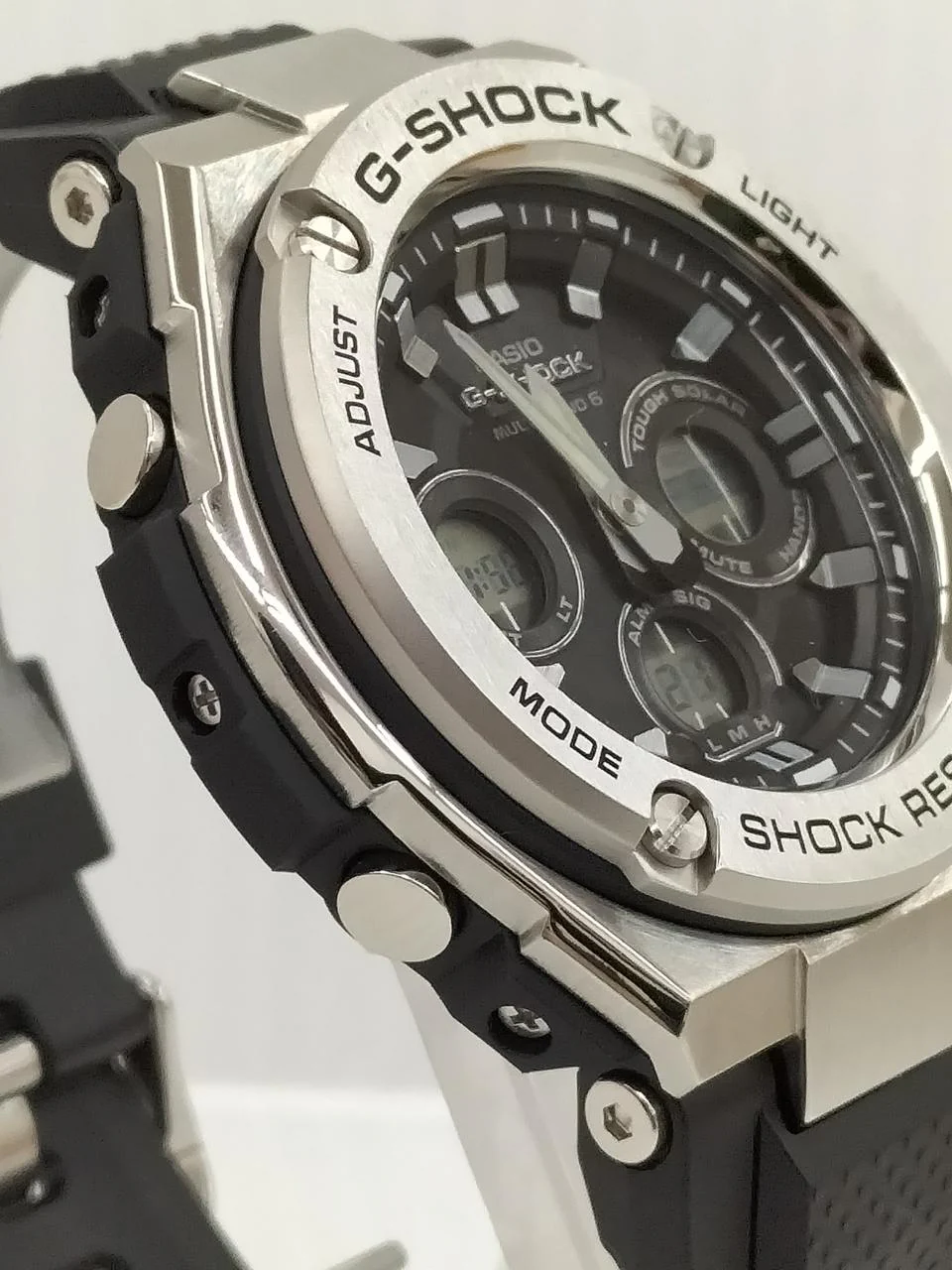 CASIO G-SHOCK Solar Watch GST-W310 - Image 3