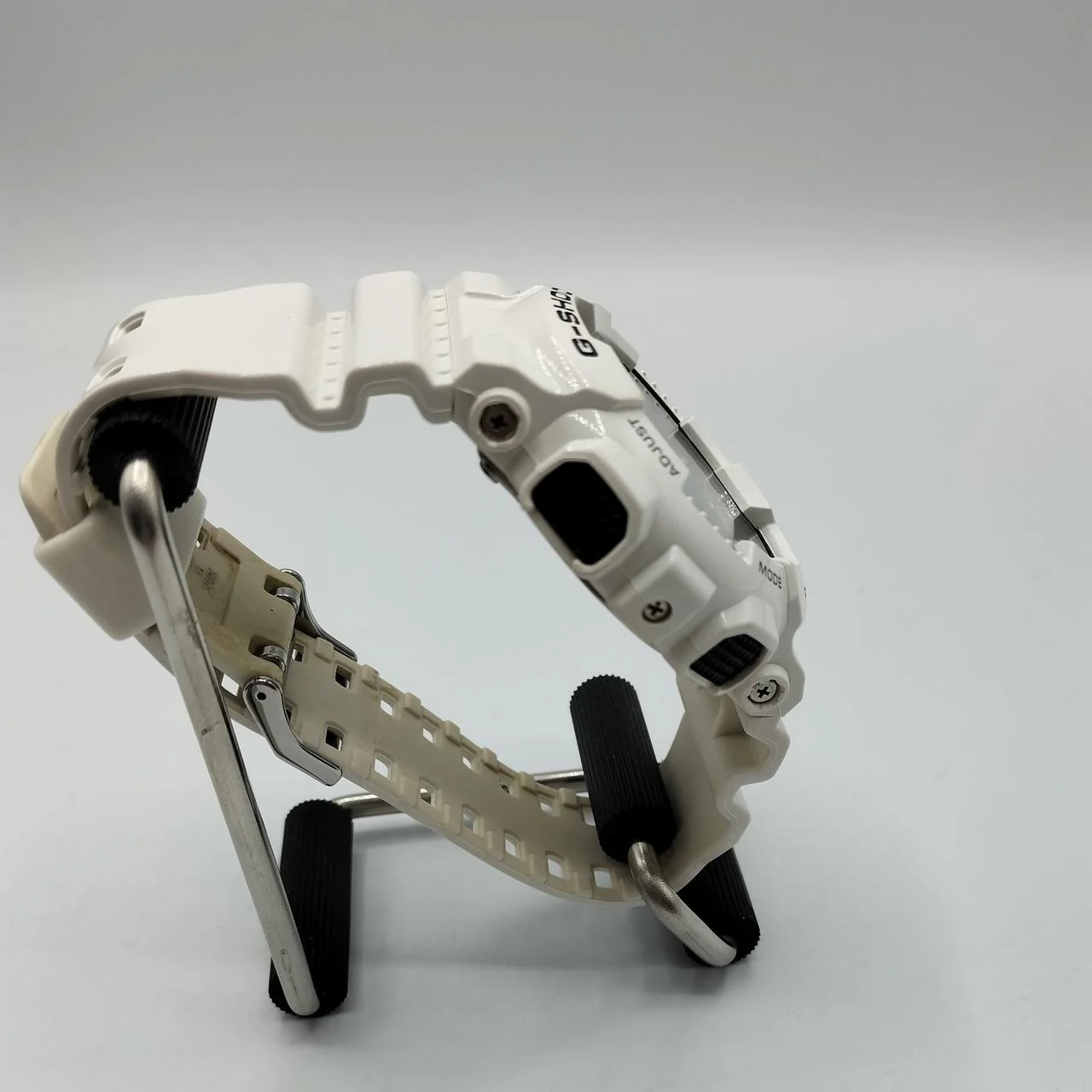 CASIO G-SHOCK White & Black Series GA-110GW-7AJF - Image 4