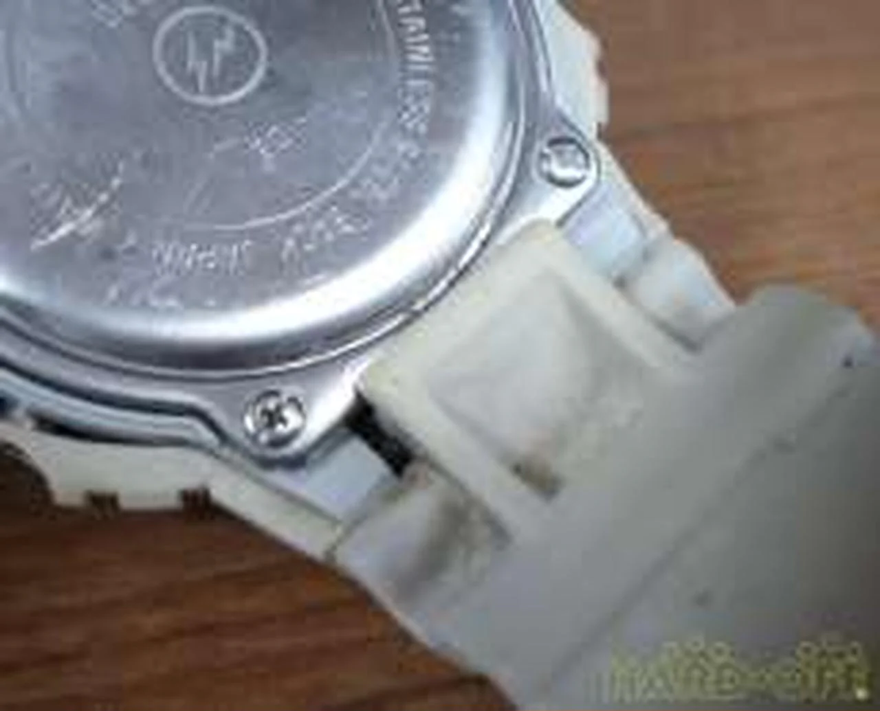 CASIO G-SHOCK WHT/DW-5600VT/Used condition/Includes box and manual - Image 11