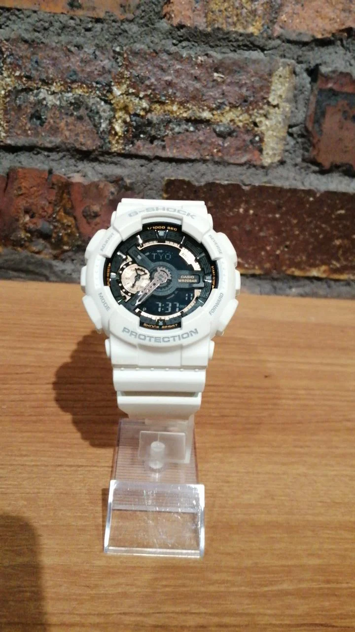 CASIO G-SHOCK WHT/GA-110G
