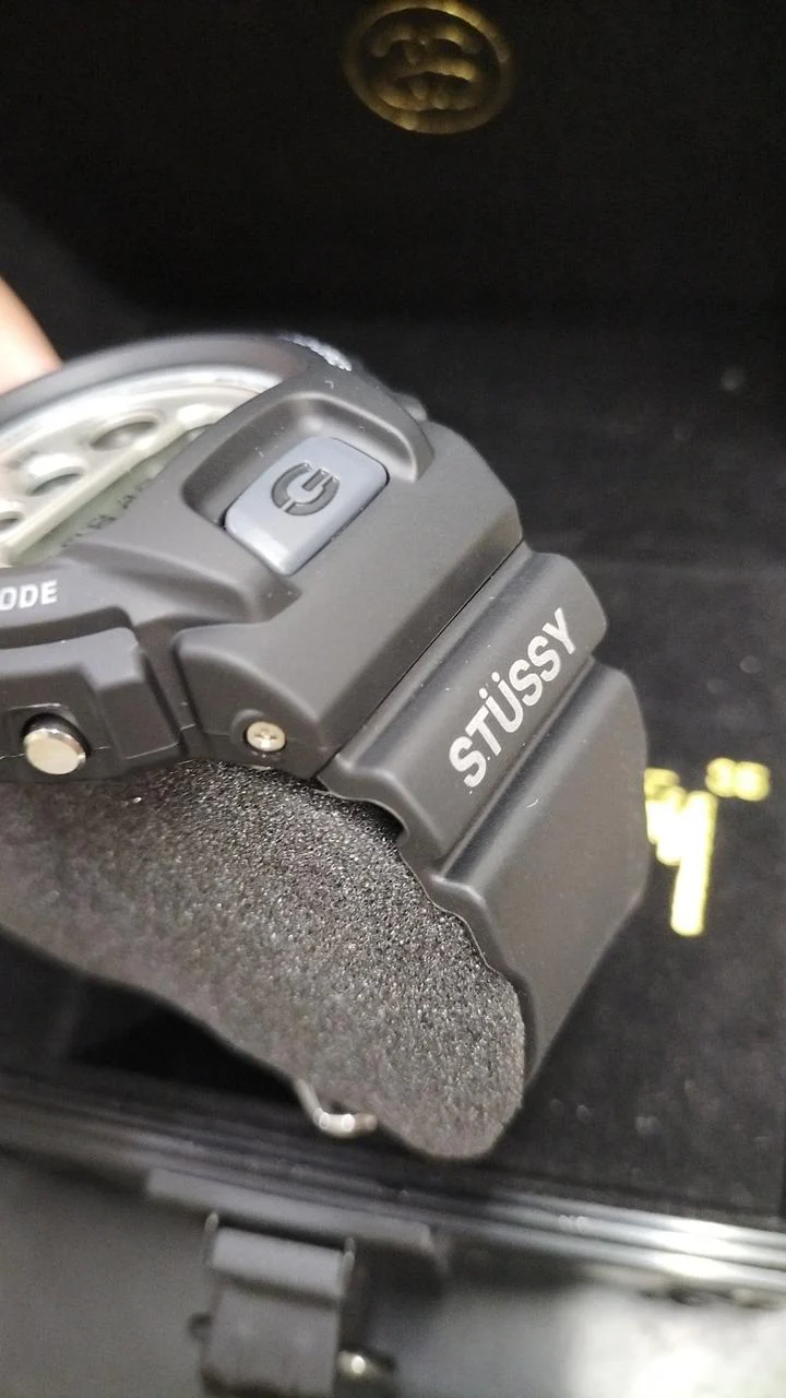 CASIO G-SHOCK x STUSSY 35TH DW-6900STF Unused item with box - Image 3