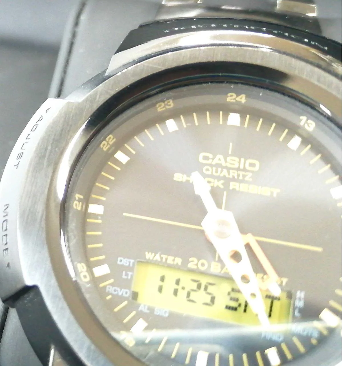 CASIO Quartz Analog Watch AWM-500UA - Image 13